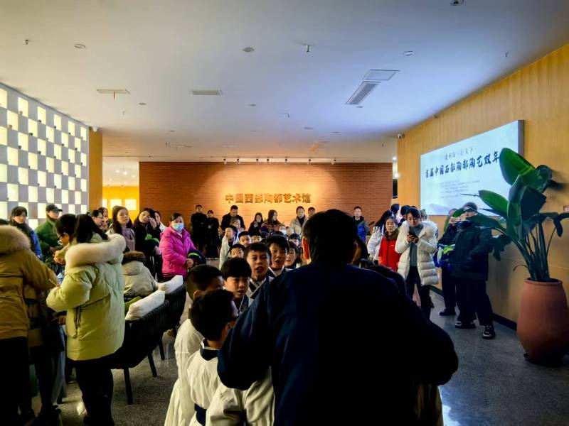 东兴市培训讲座公司如何赋能文旅产业：定制化培训助力产业人才升级